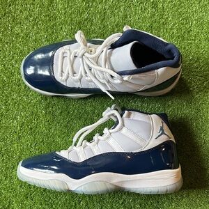 Jordan 11 - Win Like 82  - Dark Blue and White